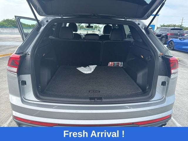 2022 Volkswagen Atlas Cross Sport 2.0T SE w/Technology
