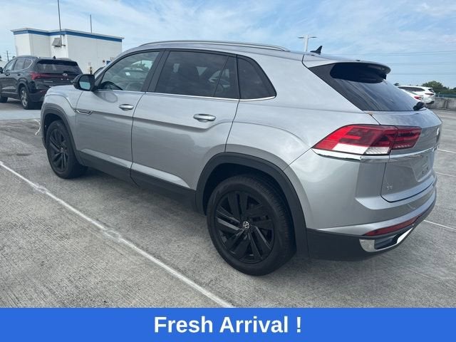2022 Volkswagen Atlas Cross Sport 2.0T SE w/Technology