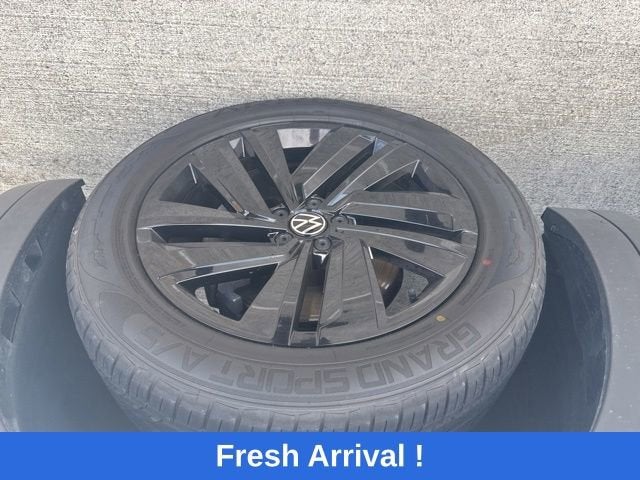 2022 Volkswagen Atlas Cross Sport 2.0T SE w/Technology