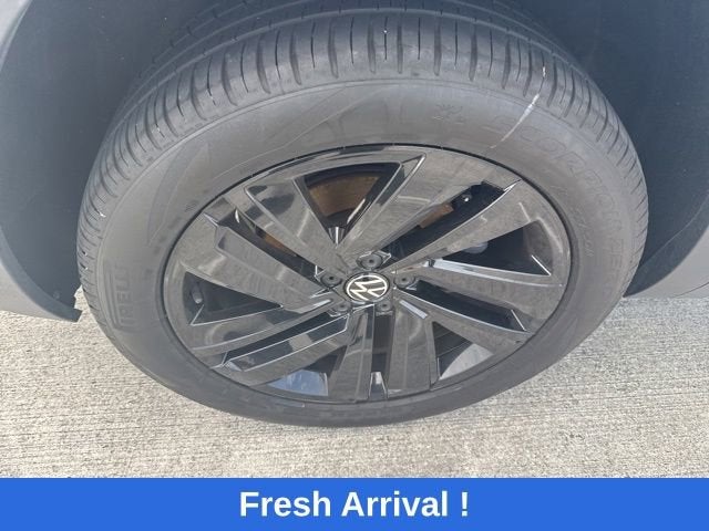 2022 Volkswagen Atlas Cross Sport 2.0T SE w/Technology