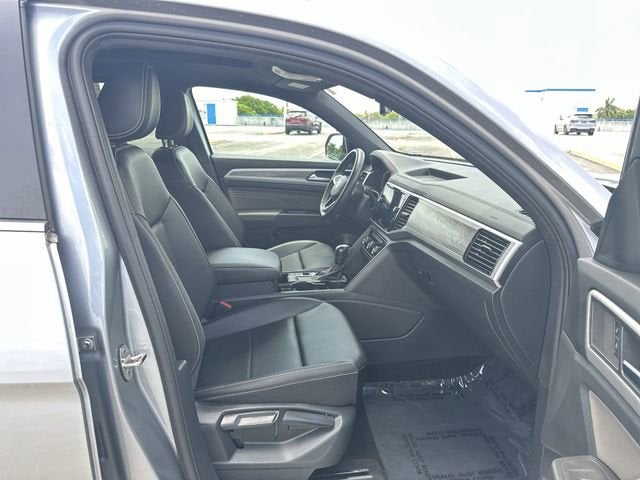 2022 Volkswagen Atlas Cross Sport 2.0T SE w/Technology