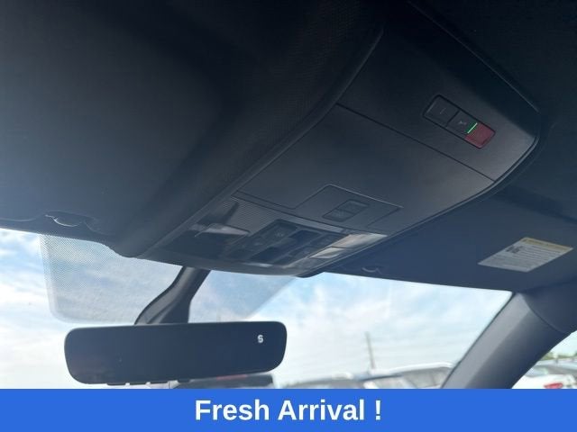 2022 Volkswagen Atlas Cross Sport 2.0T SE w/Technology