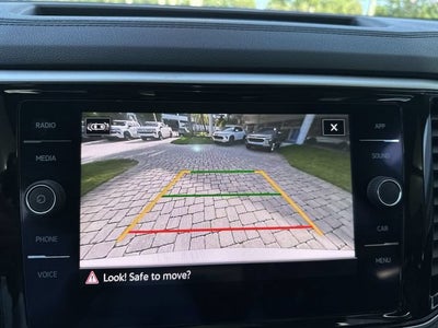 2022 Volkswagen Atlas 2.0T SE w/Technology