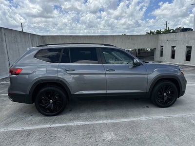 2022 Volkswagen Atlas 2.0T SE w/Technology