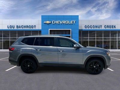 2022 Volkswagen Atlas 2.0T SE w/Technology