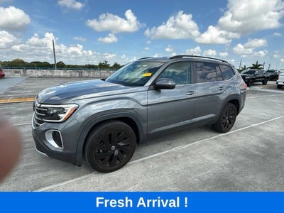 2024 Volkswagen Atlas 2.0T SE w/Technology