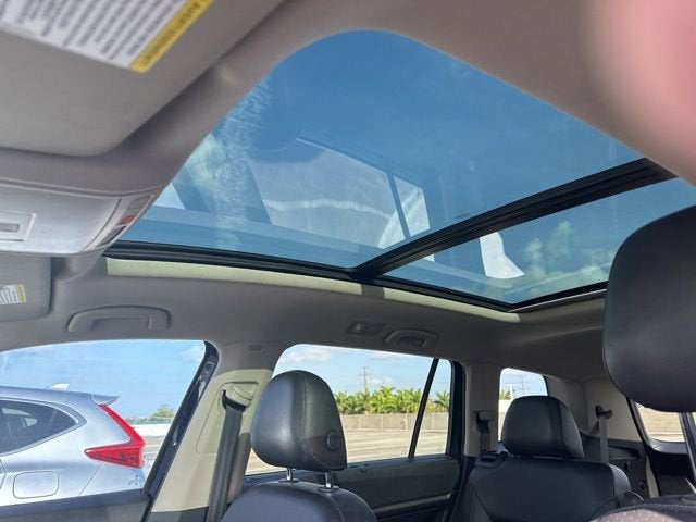 2019 Volkswagen Atlas 3.6L V6 SE w/Technology R-Line