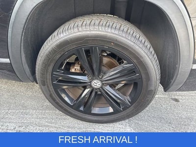 2019 Volkswagen Atlas 3.6L V6 SE w/Technology R-Line