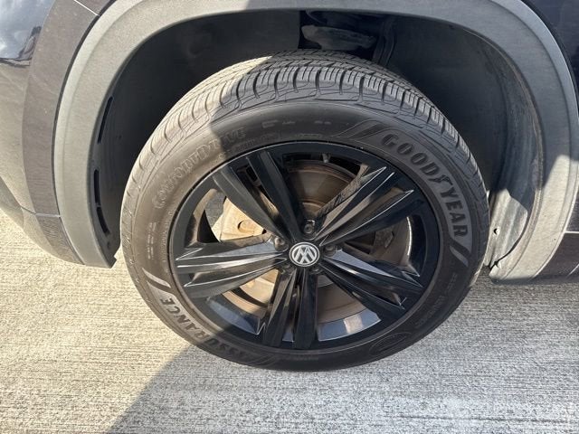 2019 Volkswagen Atlas 3.6L V6 SE w/Technology R-Line