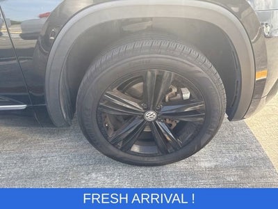 2019 Volkswagen Atlas 3.6L V6 SE w/Technology R-Line