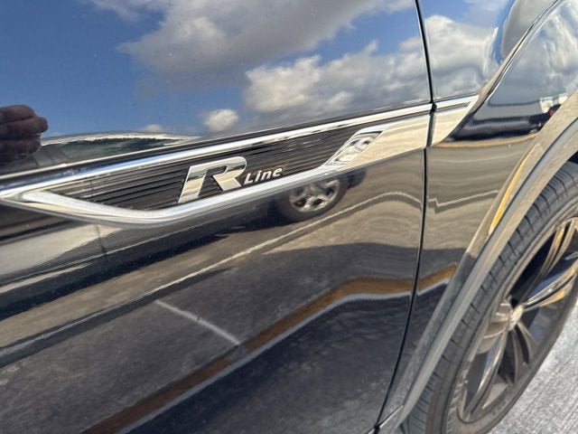 2019 Volkswagen Atlas 3.6L V6 SE w/Technology R-Line