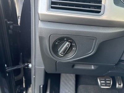 2019 Volkswagen Atlas 3.6L V6 SE w/Technology R-Line