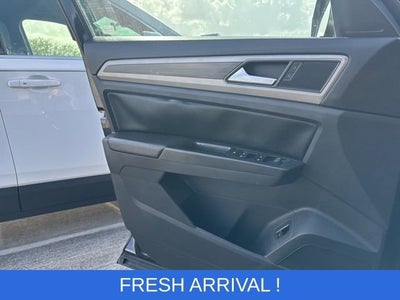 2019 Volkswagen Atlas 3.6L V6 SE w/Technology R-Line