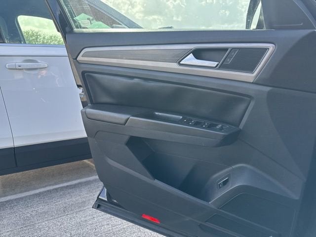 2019 Volkswagen Atlas 3.6L V6 SE w/Technology R-Line