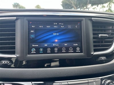 2021 Chrysler Voyager L