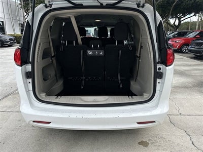 2021 Chrysler Voyager L