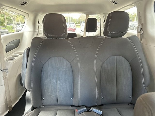 2021 Chrysler Voyager L