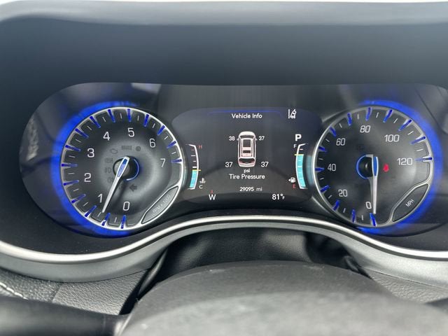 2024 Chrysler Pacifica Touring