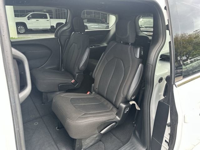 2024 Chrysler Pacifica Touring
