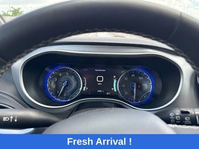 2024 Chrysler Pacifica Touring