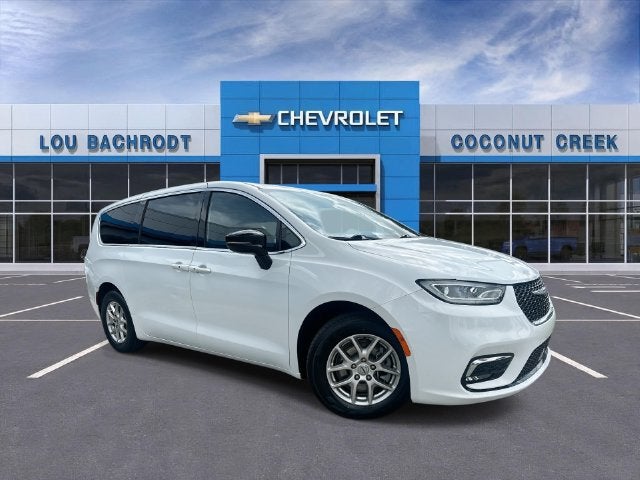 2024 Chrysler Pacifica