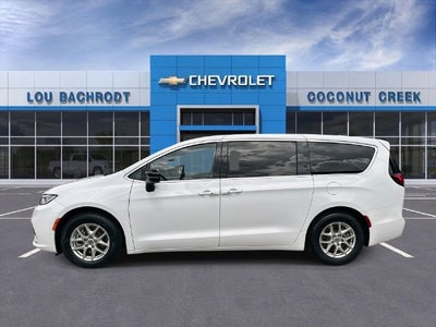 2024 Chrysler Pacifica Touring