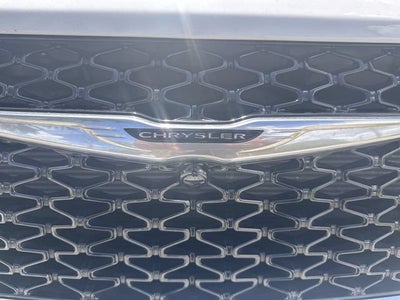 2024 Chrysler Pacifica Touring