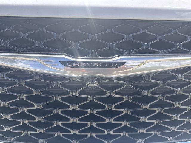 2024 Chrysler Pacifica Touring