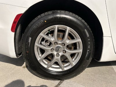 2024 Chrysler Pacifica Touring