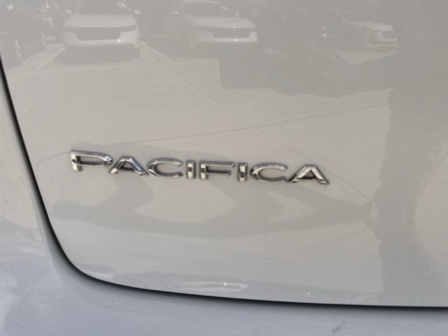 2024 Chrysler Pacifica Touring