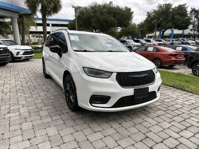 2025 Chrysler Pacifica Limited