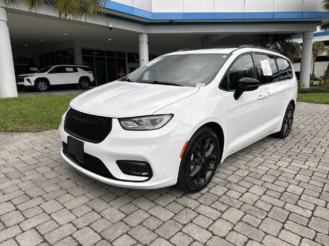 2025 Chrysler Pacifica Limited