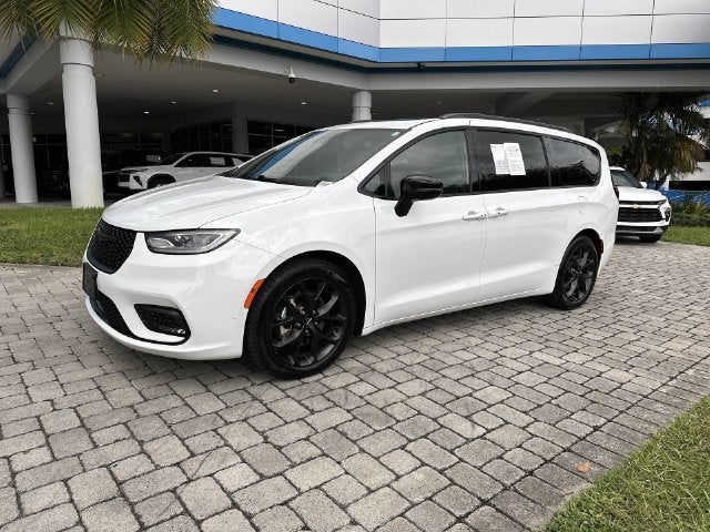 2025 Chrysler Pacifica Limited