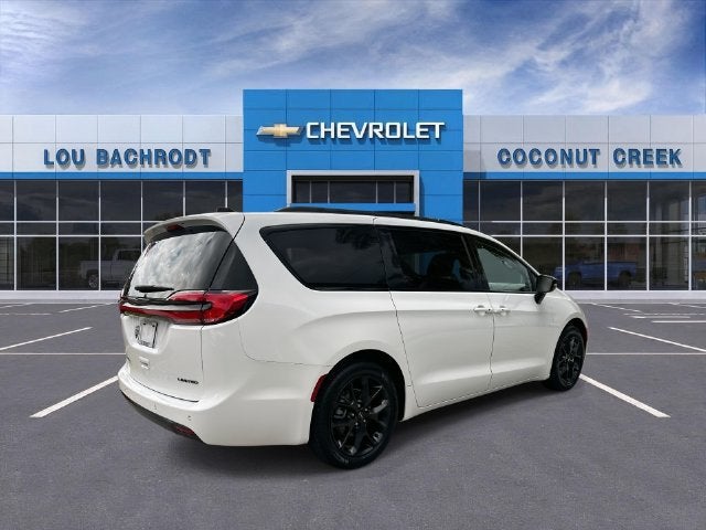 2025 Chrysler Pacifica Limited