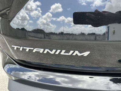 2024 Ford Edge Titanium