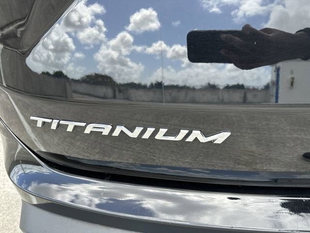 2024 Ford Edge Titanium