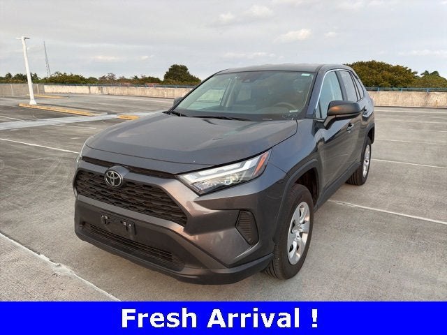 2025 Toyota RAV4 LE