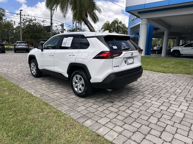 2024 Toyota RAV4 LE