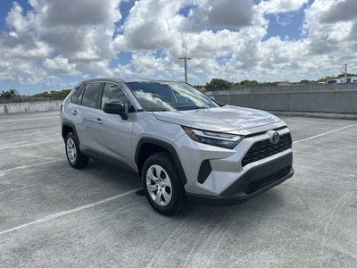 2025 Toyota RAV4 LE