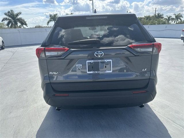 2022 Toyota RAV4 LE