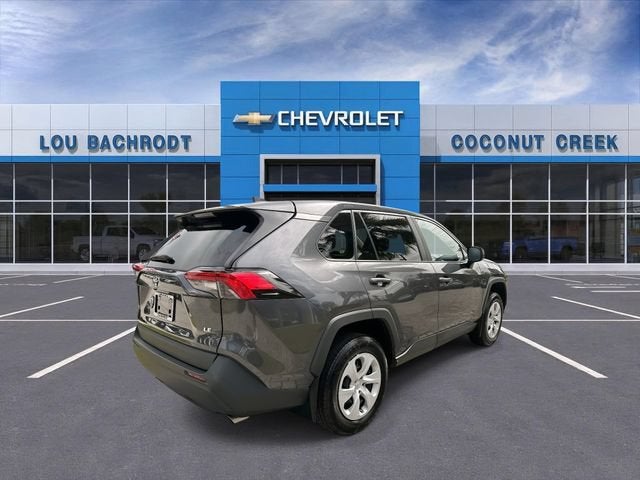 2024 Toyota RAV4 LE