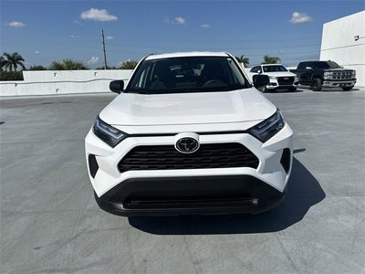2025 Toyota RAV4 LE