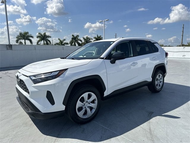2025 Toyota RAV4 LE