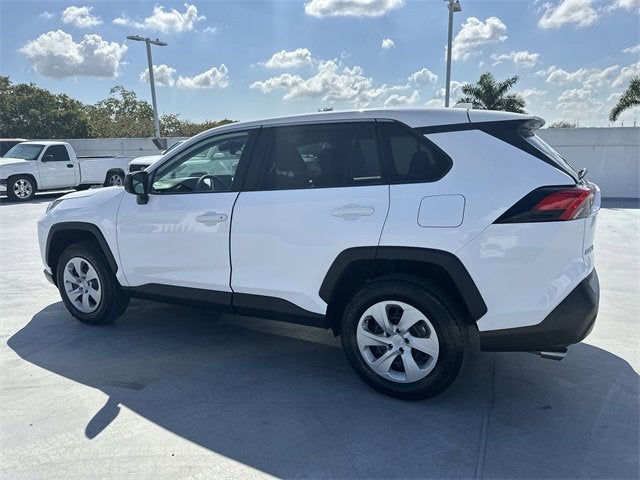2025 Toyota RAV4 LE