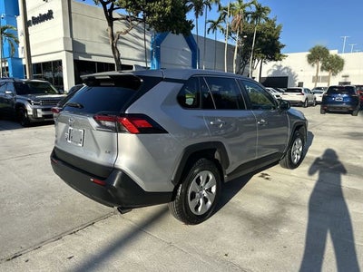2023 Toyota RAV4 LE