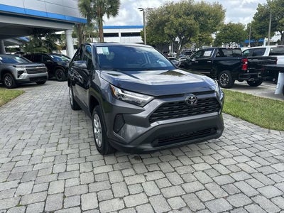 2024 Toyota RAV4 LE