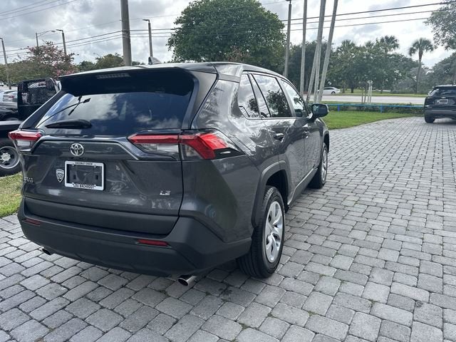 2024 Toyota RAV4 LE