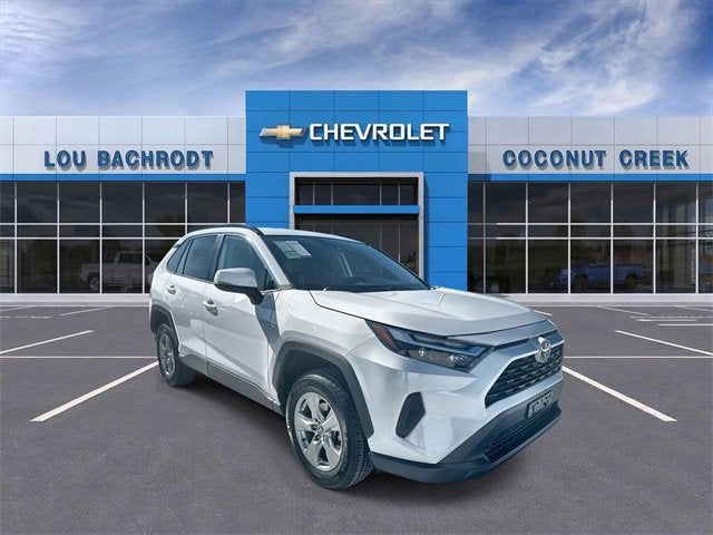 2024 Toyota RAV4 XLE