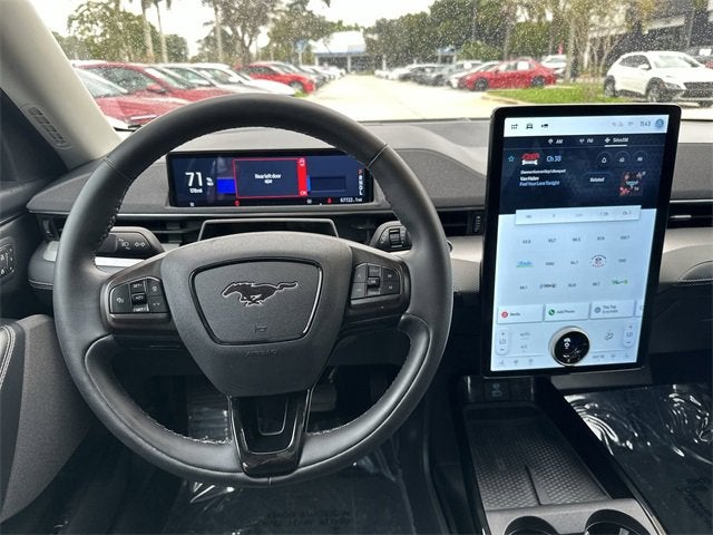 2022 Ford Mustang Mach-E California Route 1