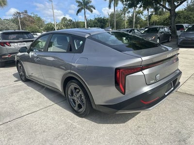 2025 Kia K4 LXS